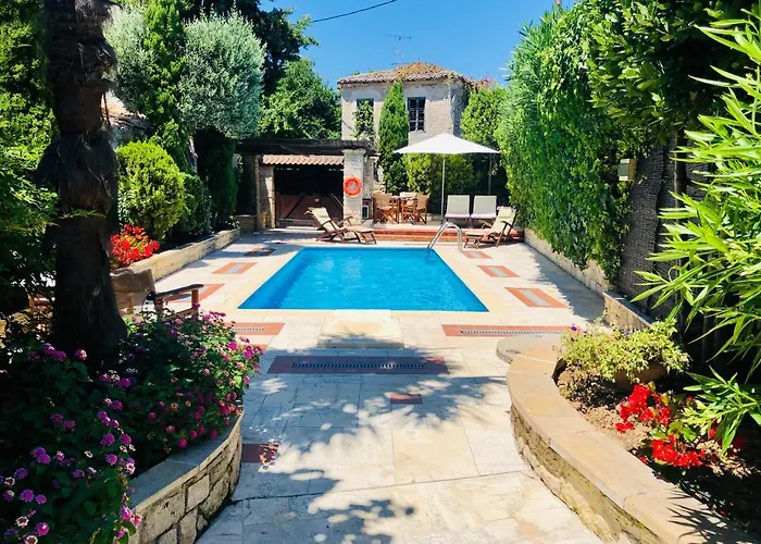 Afytos Cabin Rentals