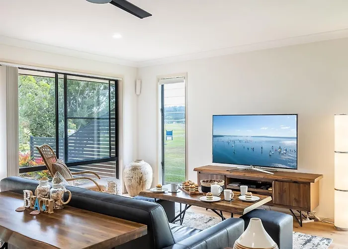 Salamander Bay Cabin Rentals