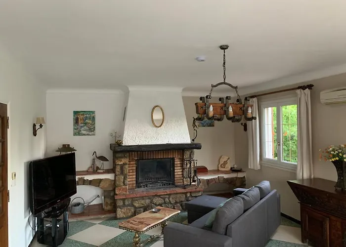 Lorgues Cabin Rentals