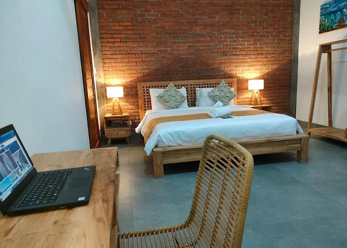 Singaraja (Bali) Cabin Rentals