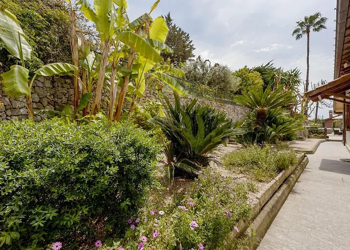 Ventimiglia Cabin Rentals