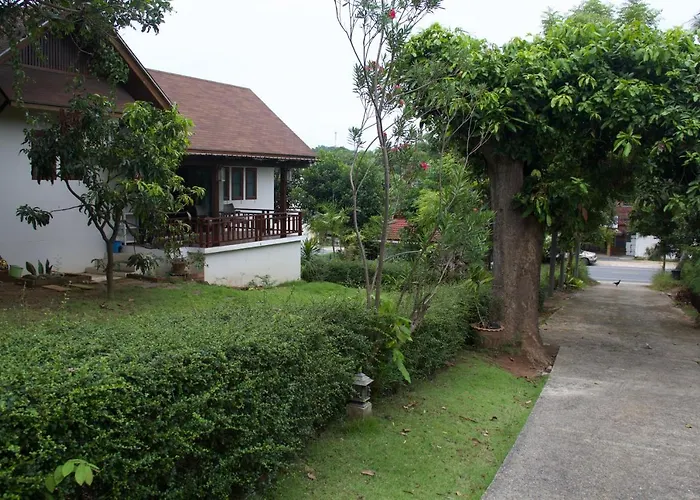 Choeng Mon Cabin Rentals