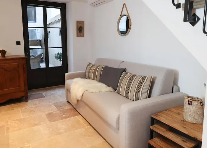 Carcassonne Cabin Rentals