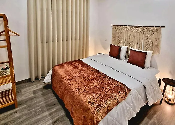 Vila Nova de Gaia Cabin Rentals
