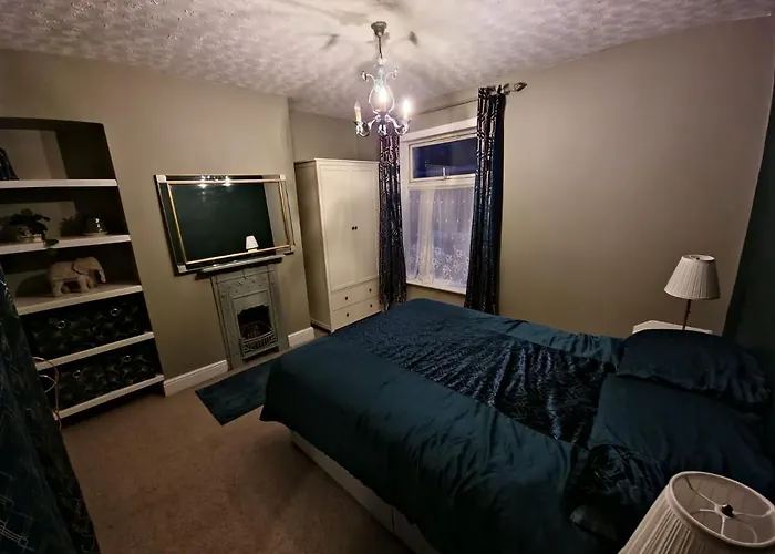 Kingston upon Hull Cabin Rentals