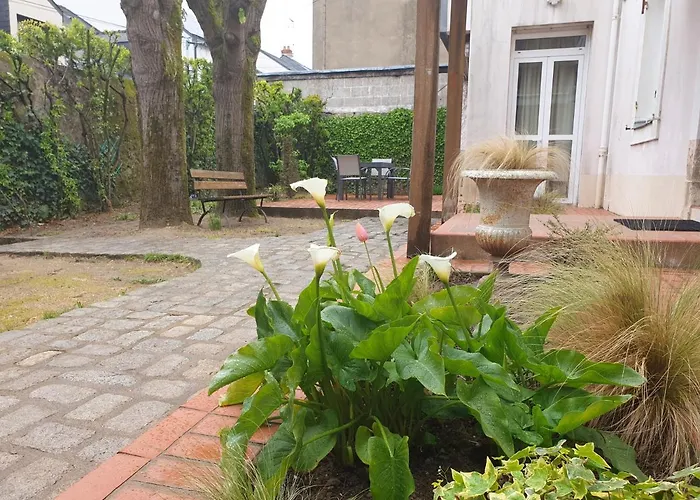 Nantes Cabin Rentals