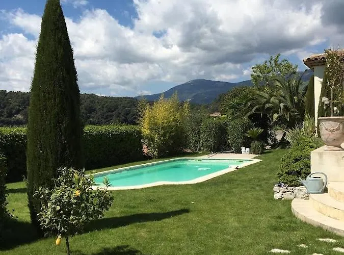 Vence Cabin Rentals