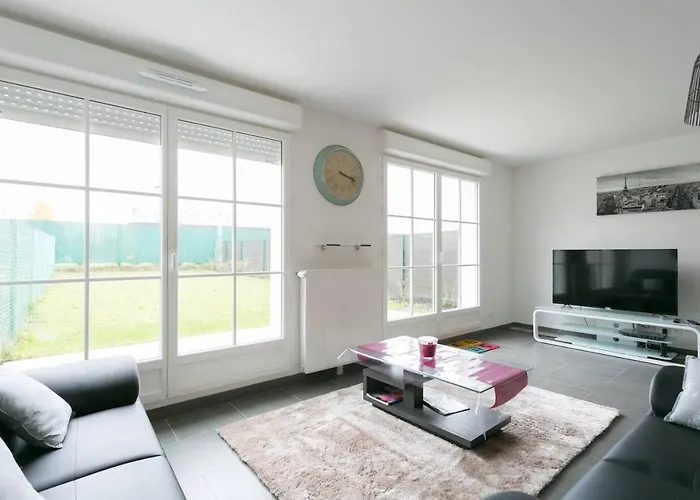 Serris Cabin Rentals