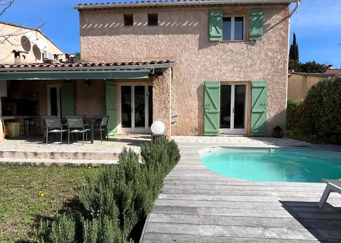 La Colle-sur-Loup Cabin Rentals