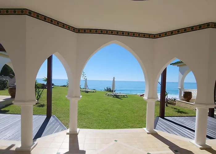 Lagos Cabin Rentals