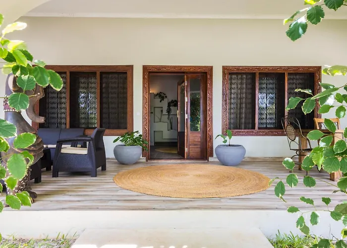 Bwejuu Cabin Rentals