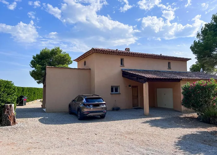 Tourtour Cabin Rentals