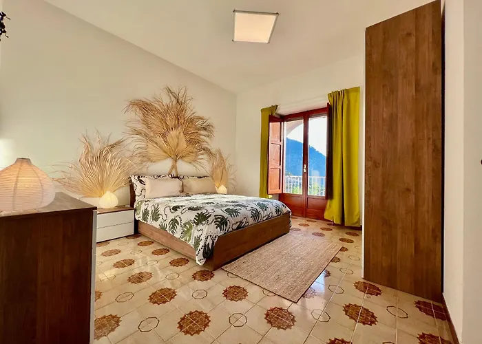 Amalfi Cabin Rentals