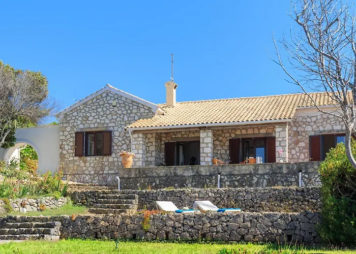Agios Stefanos Avliotes (Corfu) Cabin Rentals