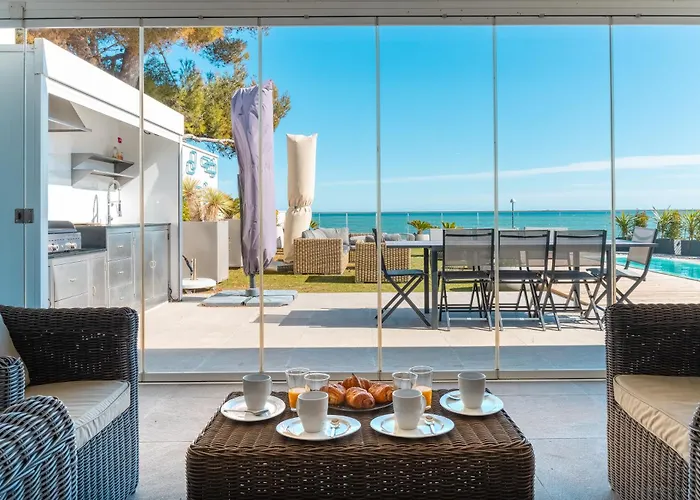 Meze Cabin Rentals