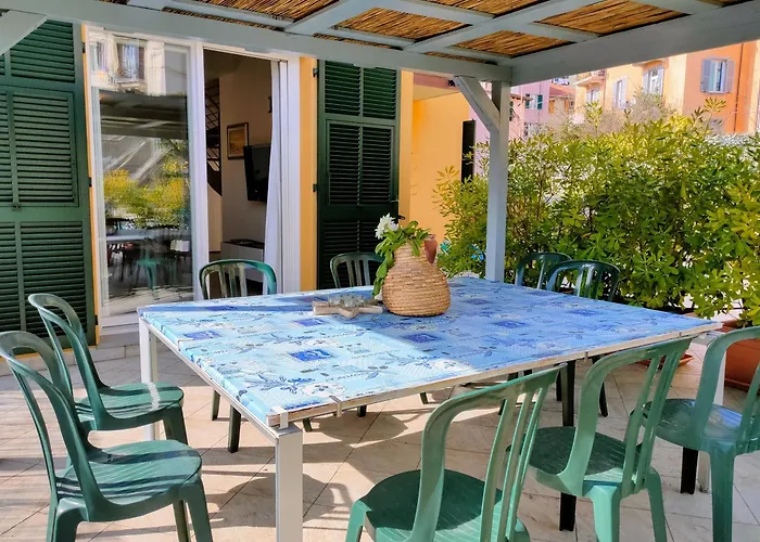 La Spezia Cabin Rentals