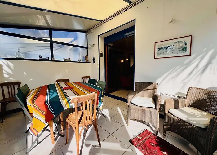 Quiberon Cabin Rentals