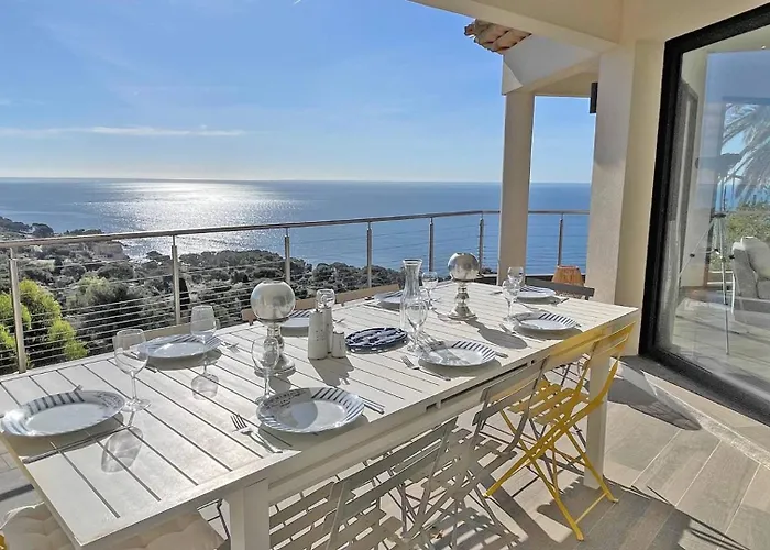 Les Issambres Cabin Rentals