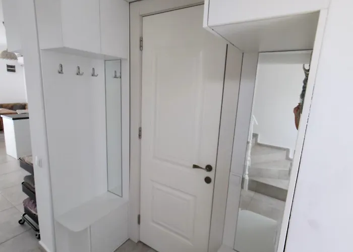 Ureki Cabin Rentals