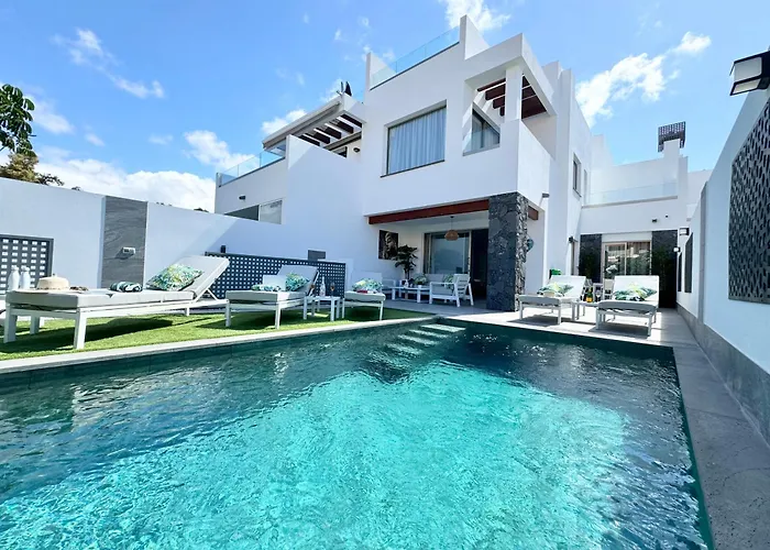 Los Cristianos (Tenerife) Cabin Rentals