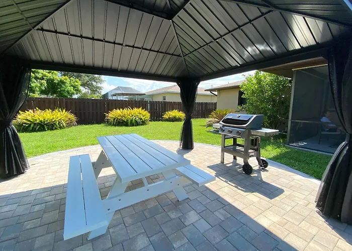 Cape Coral Cabin Rentals