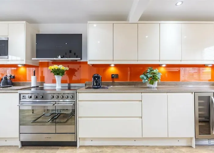 Southend-on-Sea Cabin Rentals