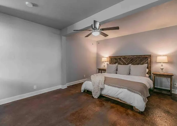 Fort Worth Cabin Rentals