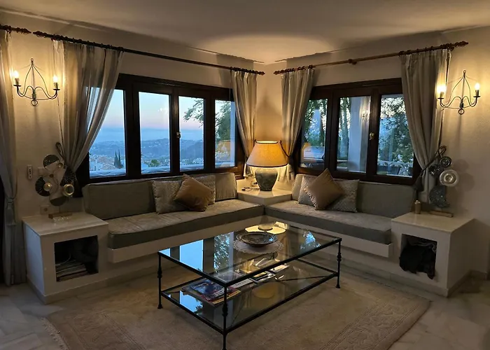 Benahavis Cabin Rentals