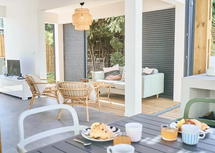 Saint-Gilles Les Bains Cabin Rentals
