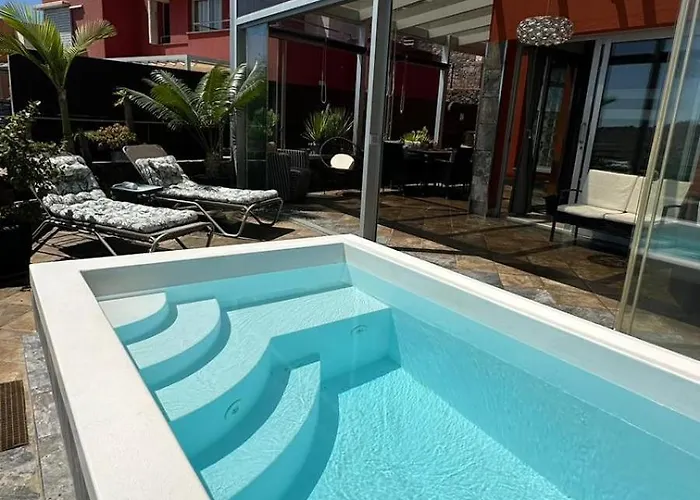 La Playa de Arguineguin Cabin Rentals