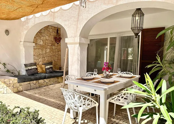 Cala Llonga (Ibiza) Cabin Rentals