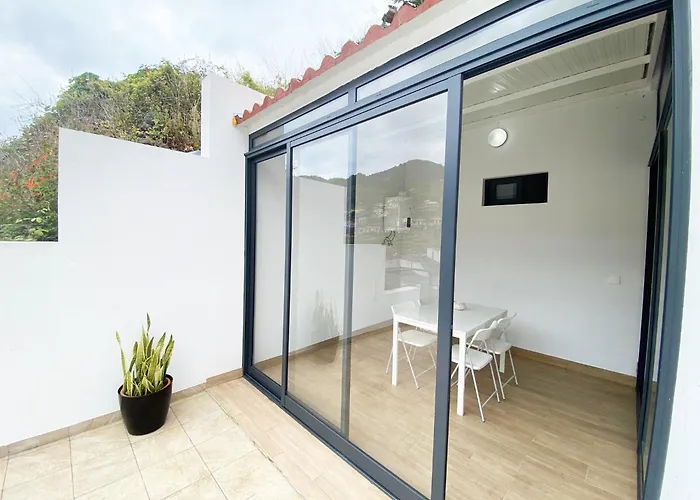 Machico (Madeira) Cabin Rentals