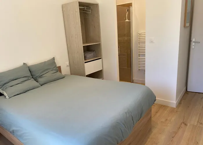 La Rochelle (Charente-Maritime) Cabin Rentals