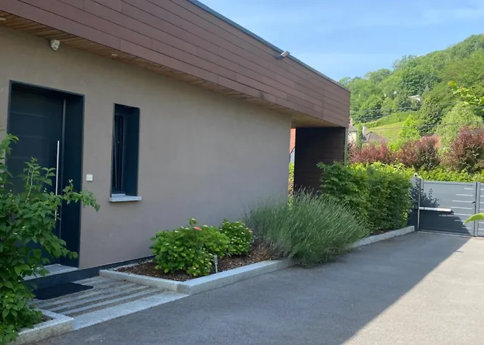 Besancon Cabin Rentals