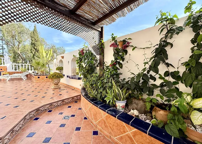 Callao Salvaje Cabin Rentals