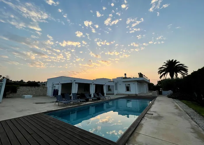 Donnalucata (Sicily) Cabin Rentals