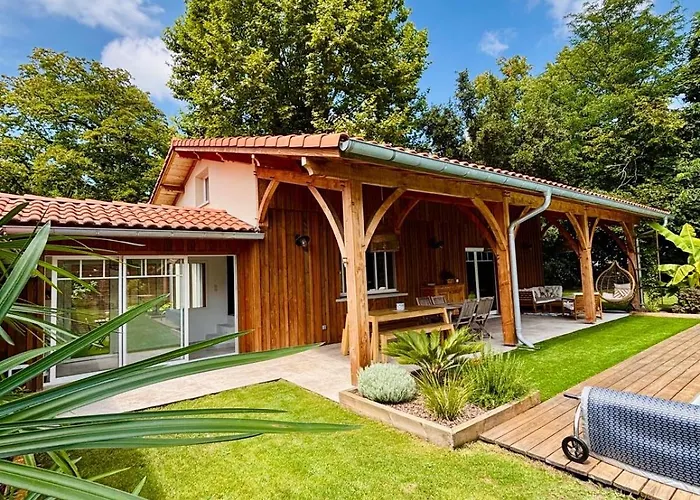 Parentis-en-Born Cabin Rentals