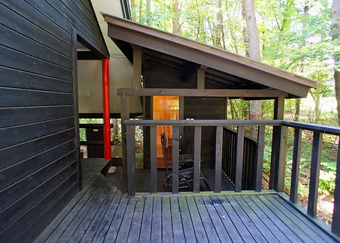 Tsumagoi Cabin Rentals