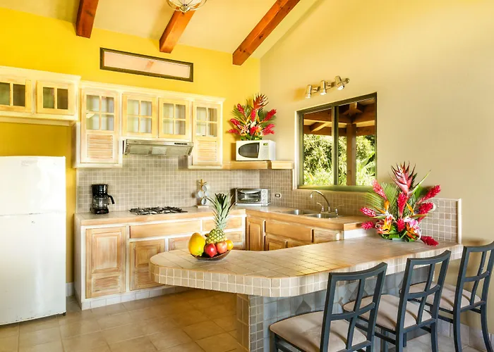 Dominical Cabin Rentals