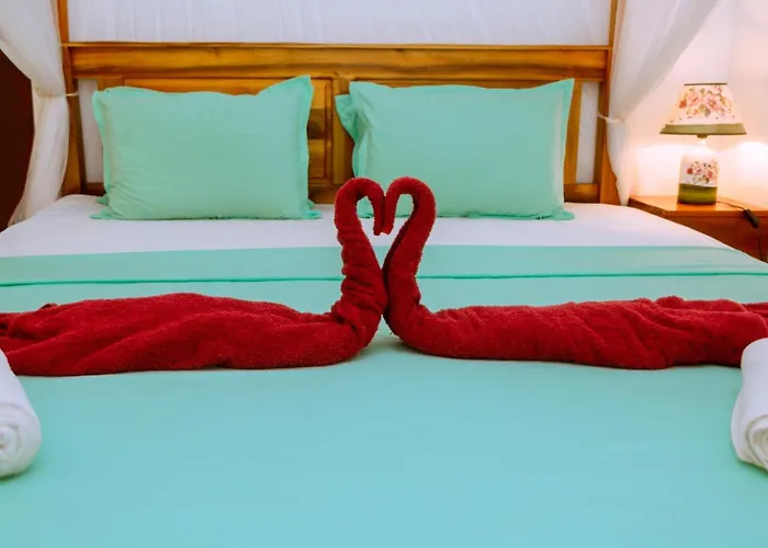 Deniyaya Cabin Rentals