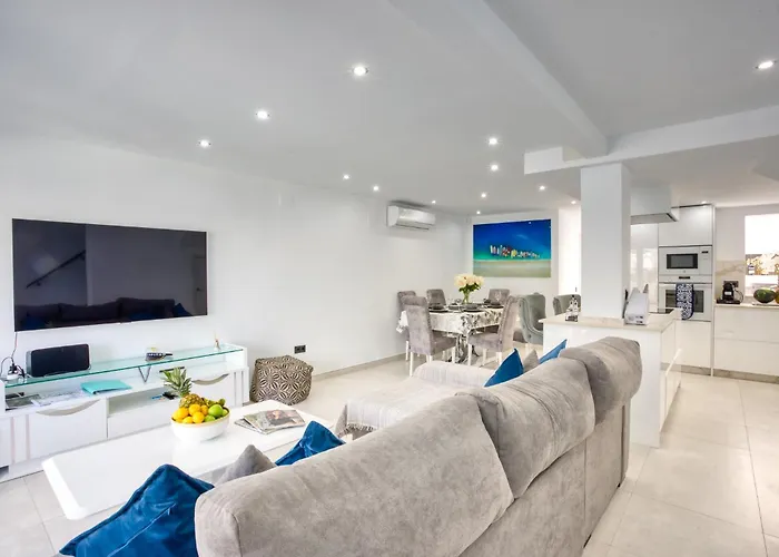 La Cala De Mijas Cabin Rentals