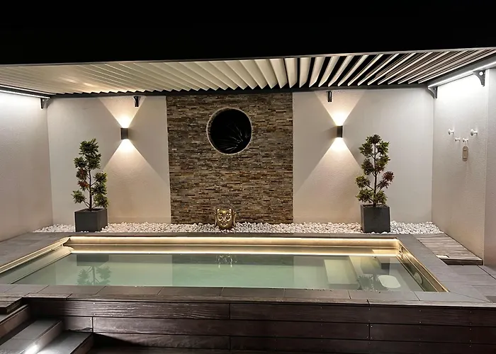 La Baule-Escoublac Cabin Rentals