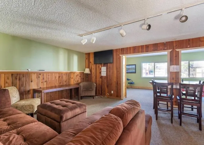 Mammoth Lakes Cabin Rentals