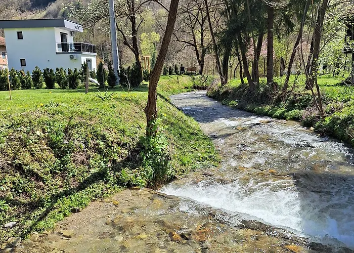 Jajce Cabin Rentals