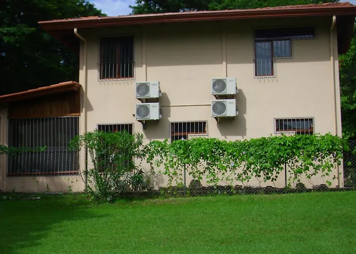 Playa Hermosa (Guanacaste) Cabin Rentals