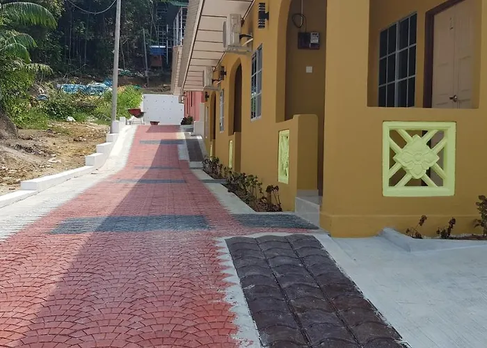 Pekan Pangkor Cabin Rentals